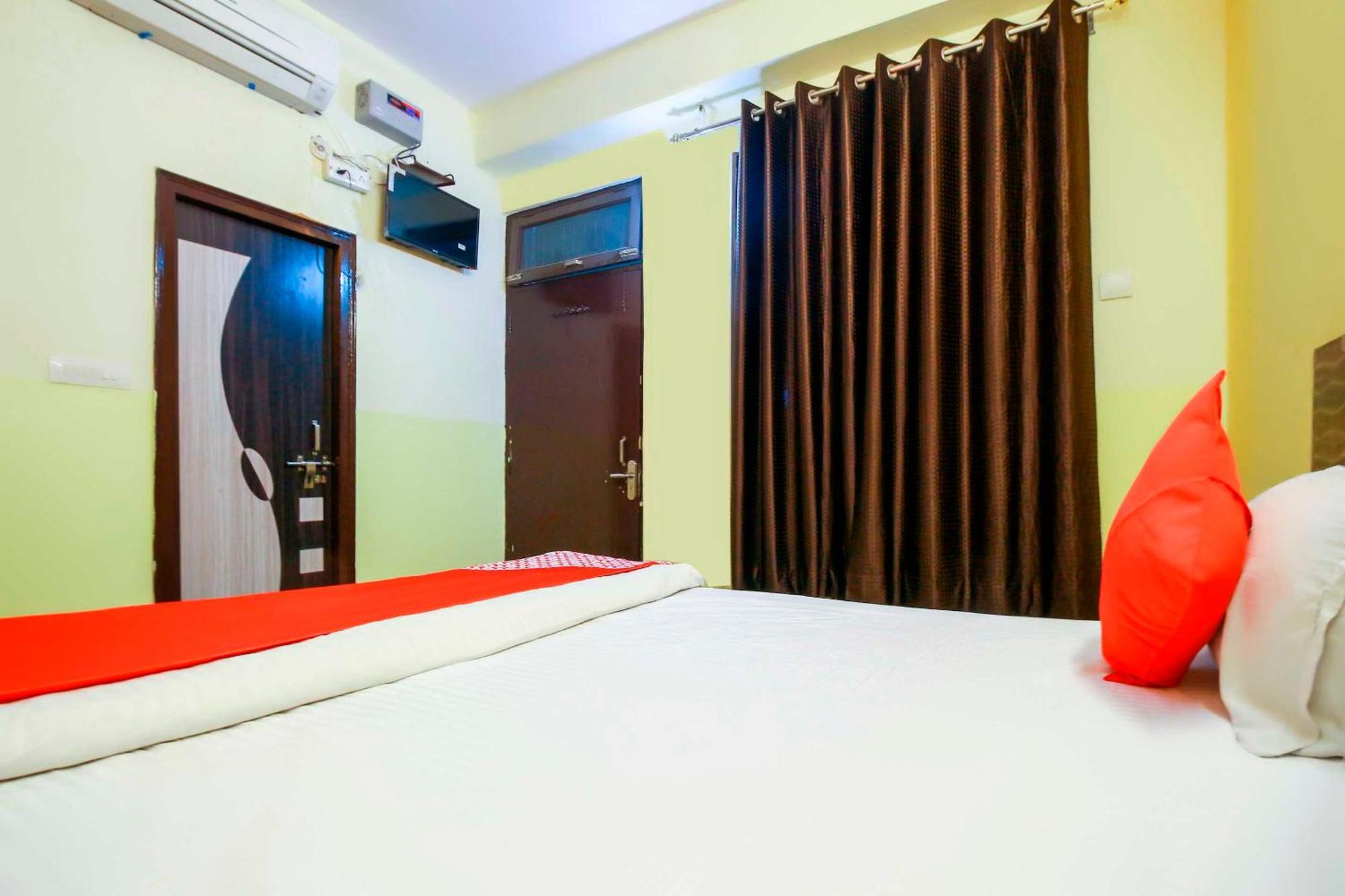 Hotel O Drizzling Land Muradnagar Екстер'єр фото
