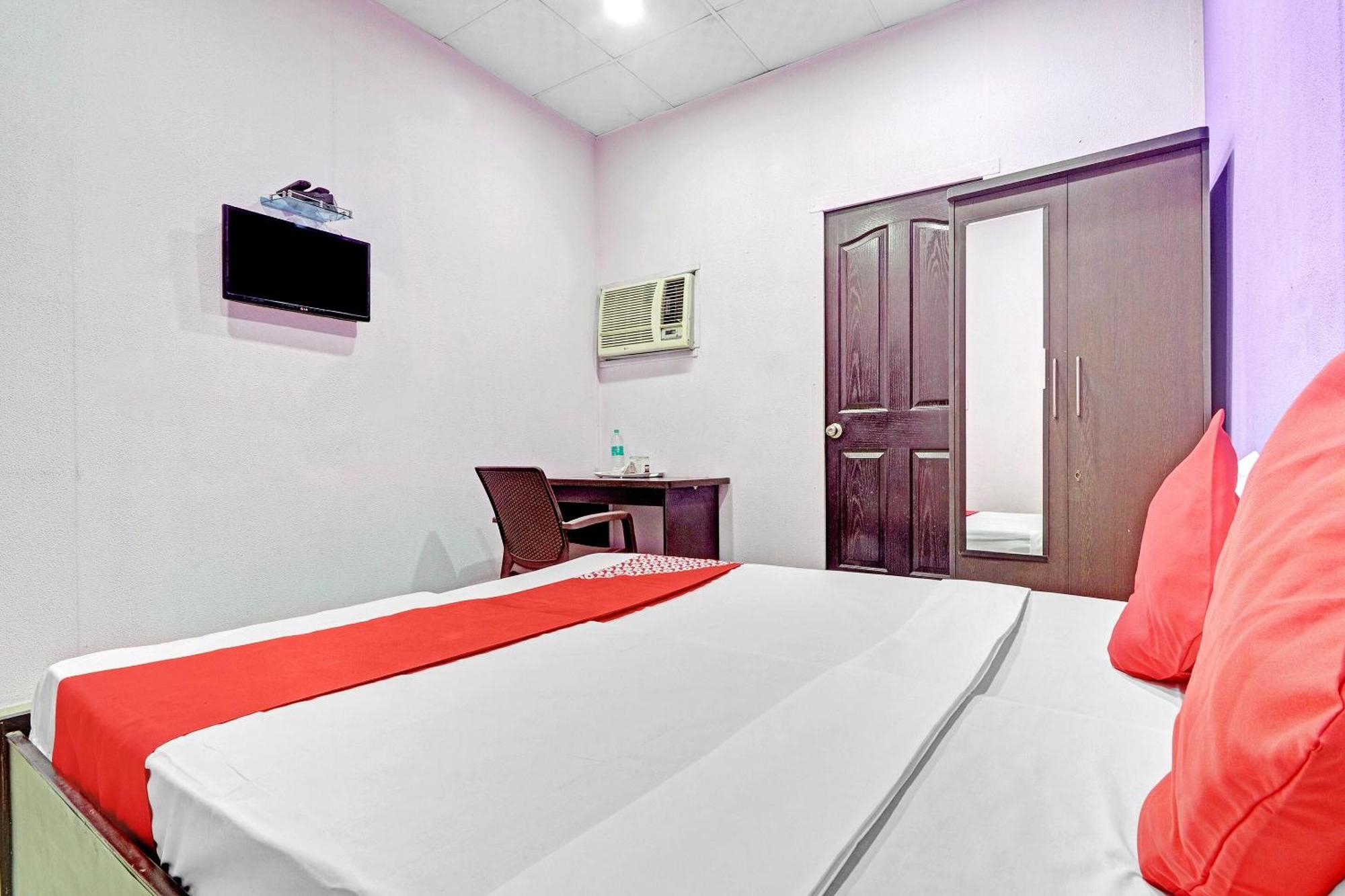 Hotel O Drizzling Land Muradnagar Екстер'єр фото