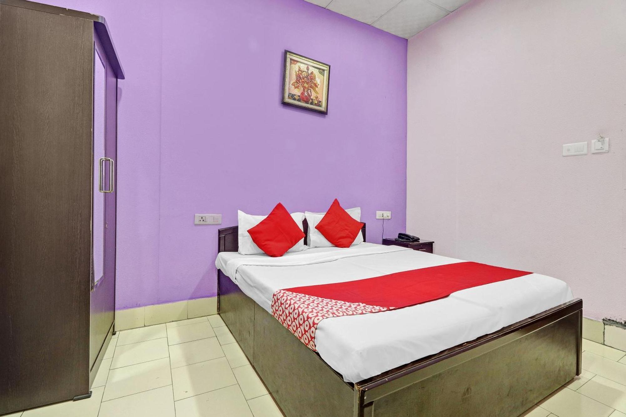 Hotel O Drizzling Land Muradnagar Екстер'єр фото