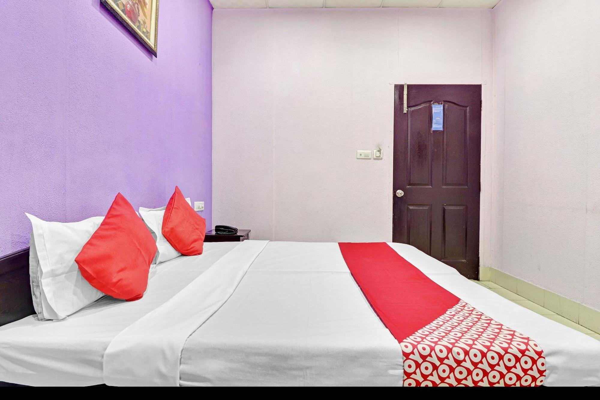 Hotel O Drizzling Land Muradnagar Екстер'єр фото